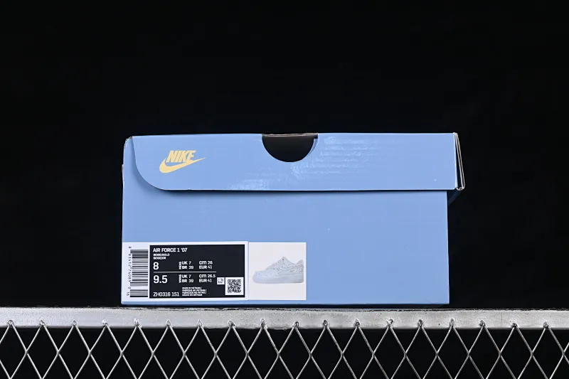 All categories Nk Air Force 1 Air Force series Nk Air Force 1 Low Air Force low top Nike Air Force 1'07 Low Two-dimensional theme Four hook color spray Air Force 1 low-top casual sneakers ZH0316-151